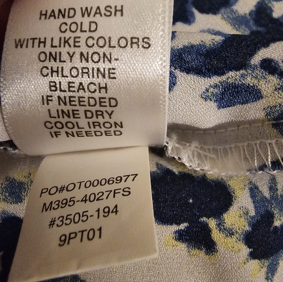 Fever Size Large Women's Long Bell Sleeves Blue & White Floral Peplum Top - Picture 7 of 10